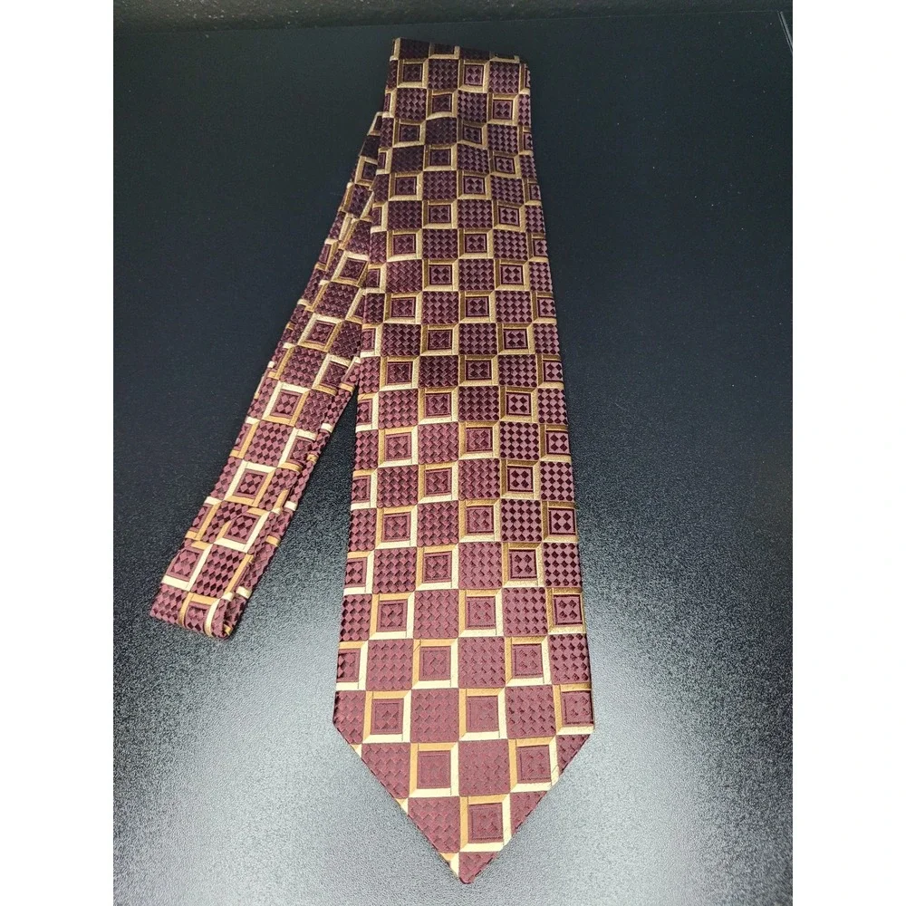 Ermenegildo Zegna Men's Necktie Burgundy Geometric Silk 3.75